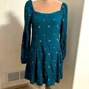 Barvely dress size large new no tags